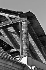 wooden pillar