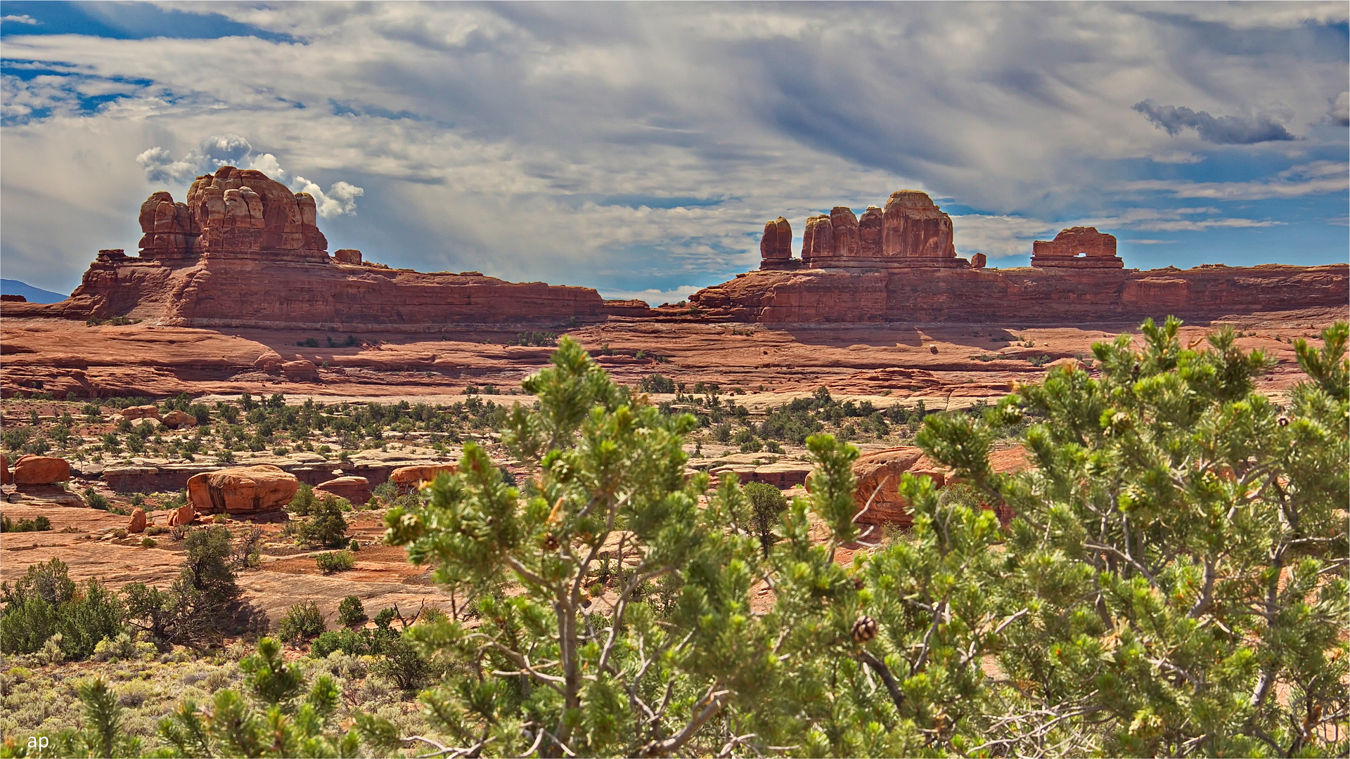  Wooden Shoe Arch