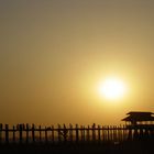 Woodenbridge im Abendlicht / Myanmar