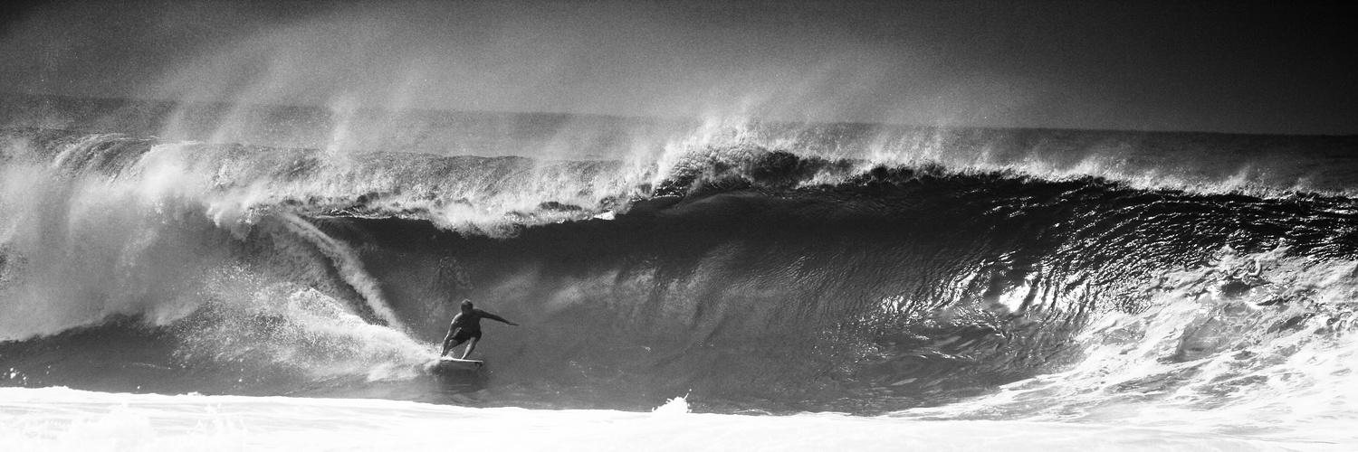 World Champion Mick Fanning at Pipeline