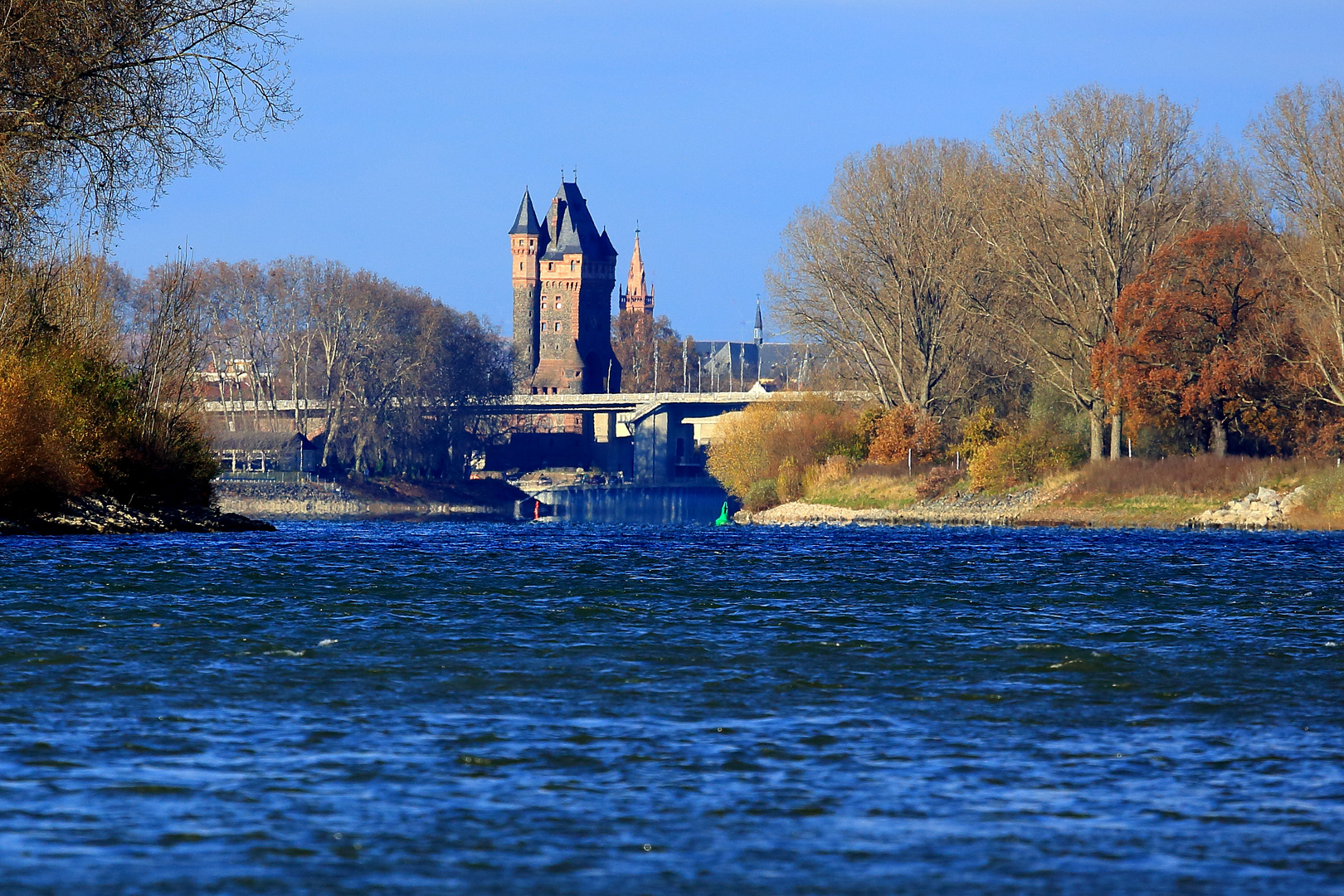 Worms - Neue Rheinbrücke und Stadttor (IV)