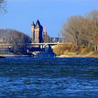 Worms - Neue Rheinbrücke und Stadttor (IV)