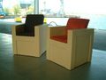 WPC-Sessel aus Holz und Kunststoff an der Waterkant von Benjamin Bönisch