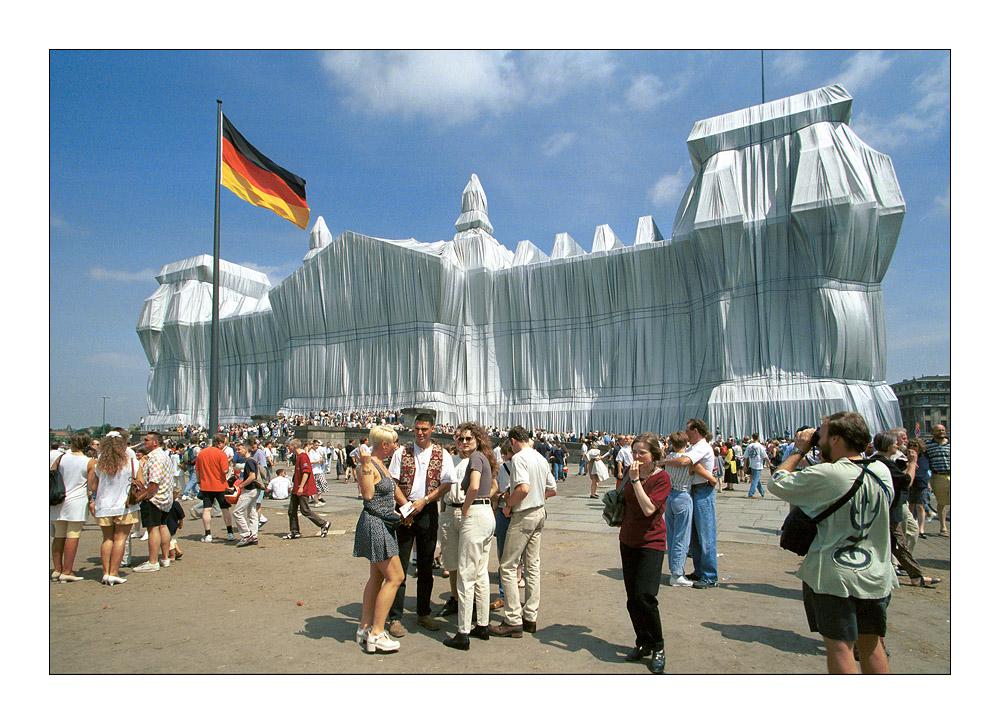 [Wrapped] [Reichstag]