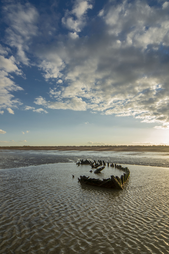 Wreck on the edge fo Sunset