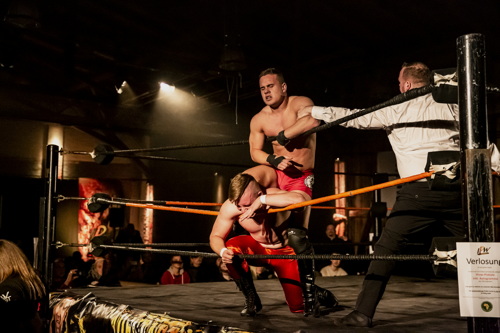 Wrestling im Hafenschuppen 6