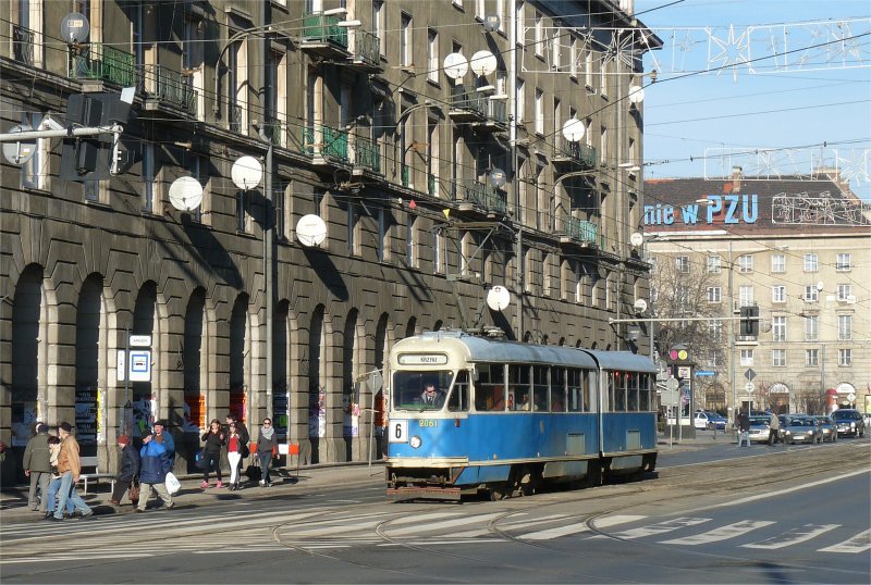 Wroclaw: Wie in alten Zeiten - ein 102Na auf Linie 6, aber im Jahr 2011