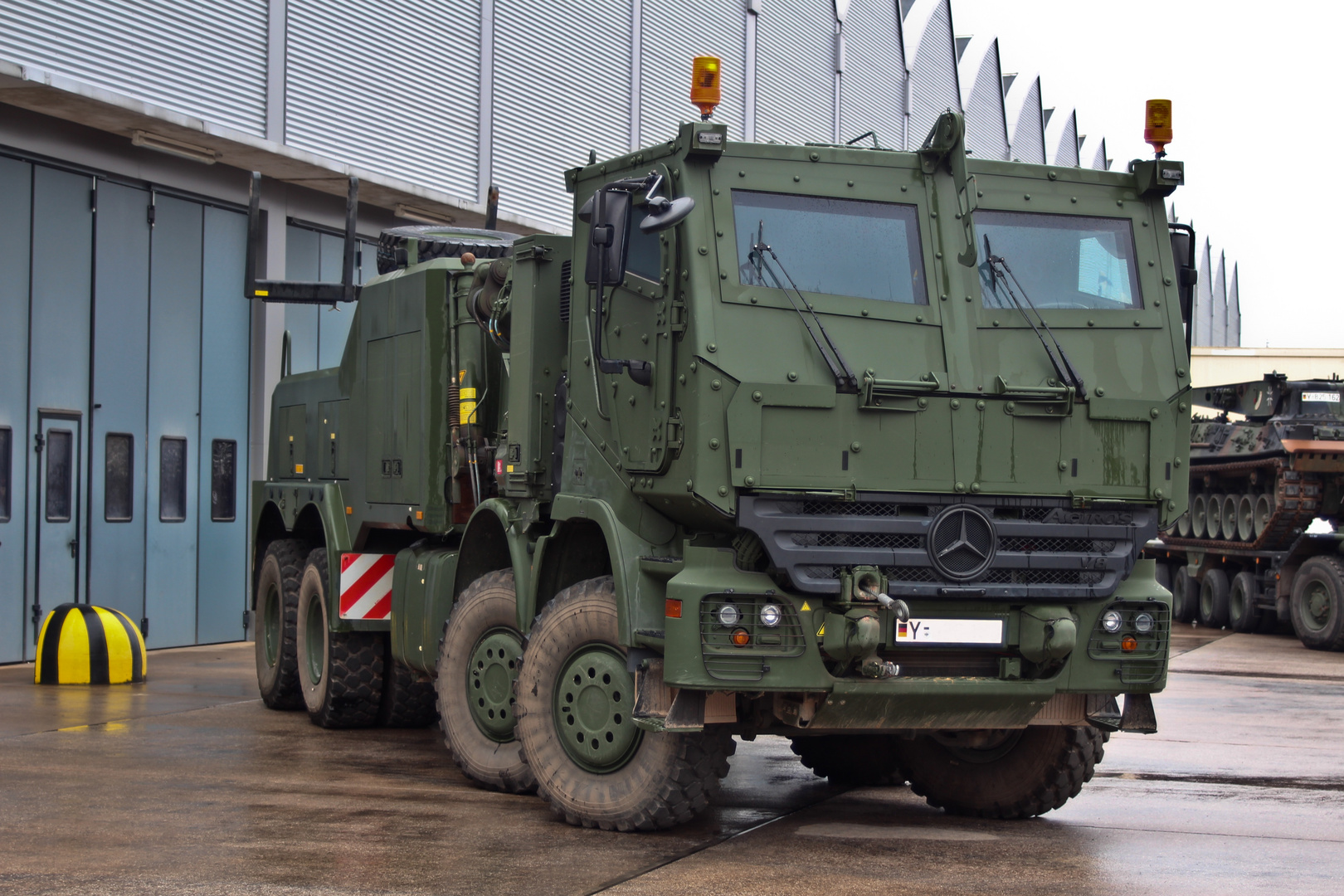 WTD 41 - Mercedes Benz Actros armored 