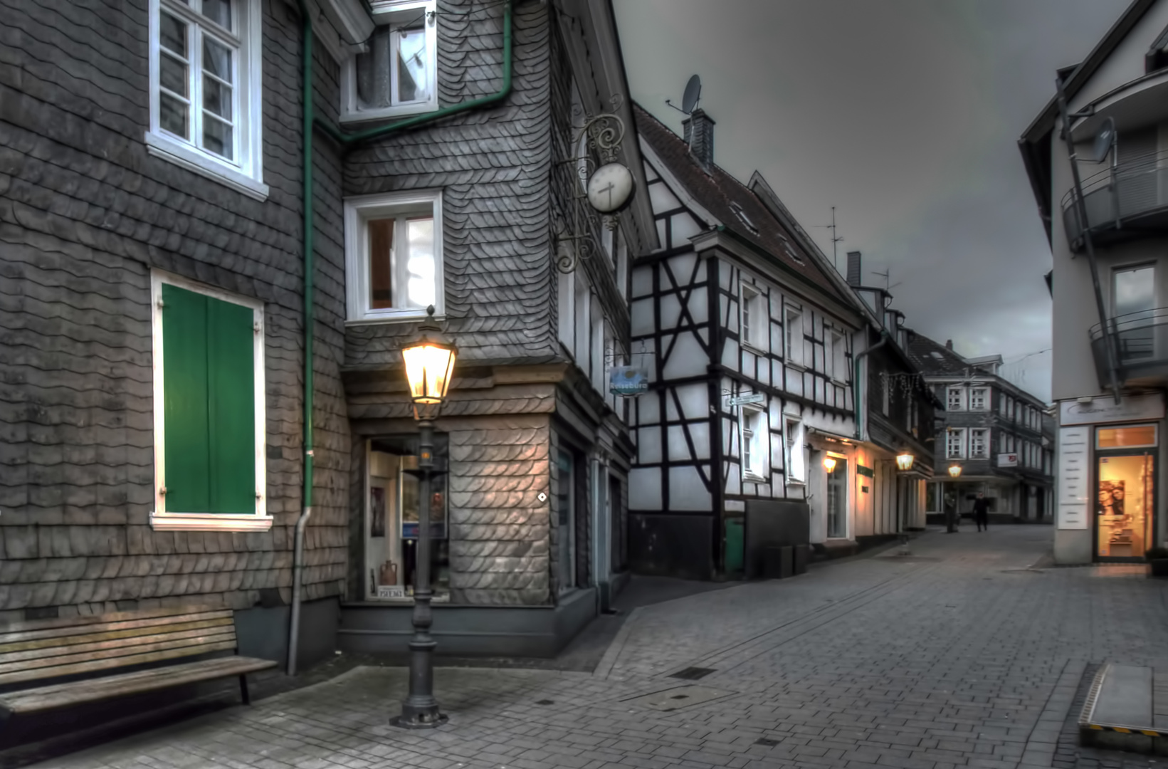 Daynia im schwarzen Badeanzug am Morgen gefickt Daynia im schwarzen Badeanzug am Morgen gefickt
