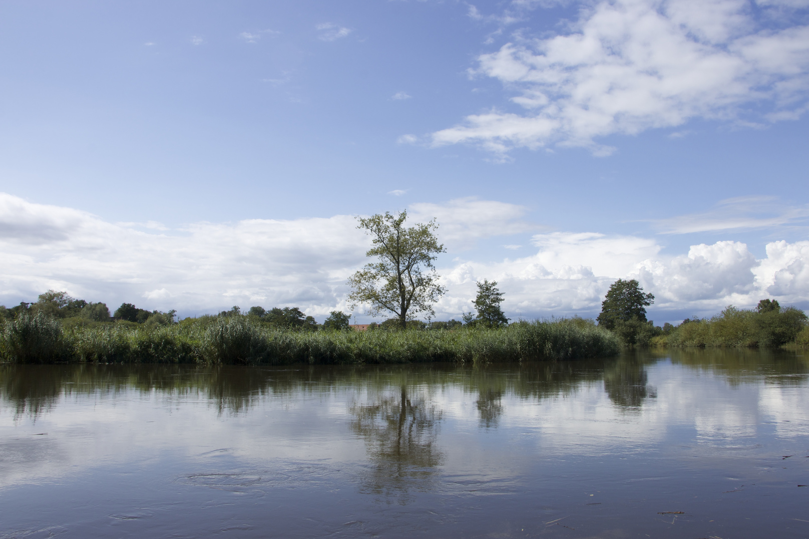 Wümme - Höftdeich mit Blick ins Blockland