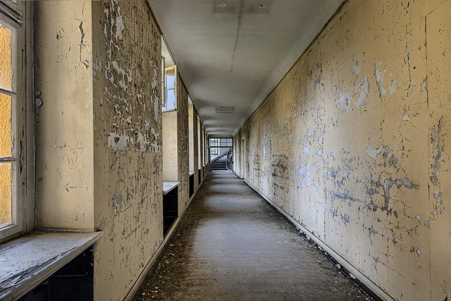 Wünsdorf Haus der Offizieren- Gang zu Treppe