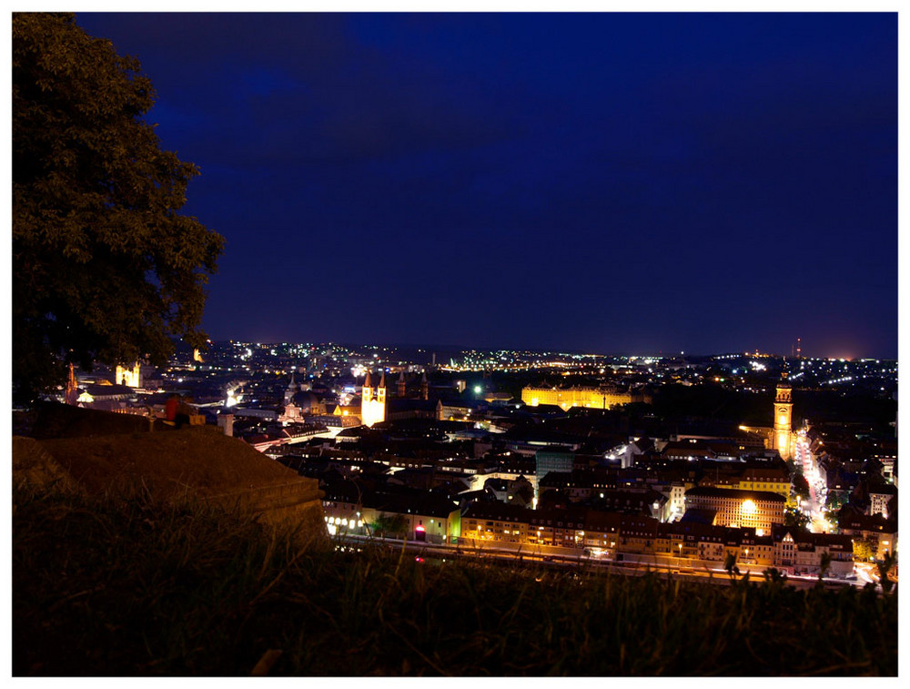 Würzburg bei Nacht