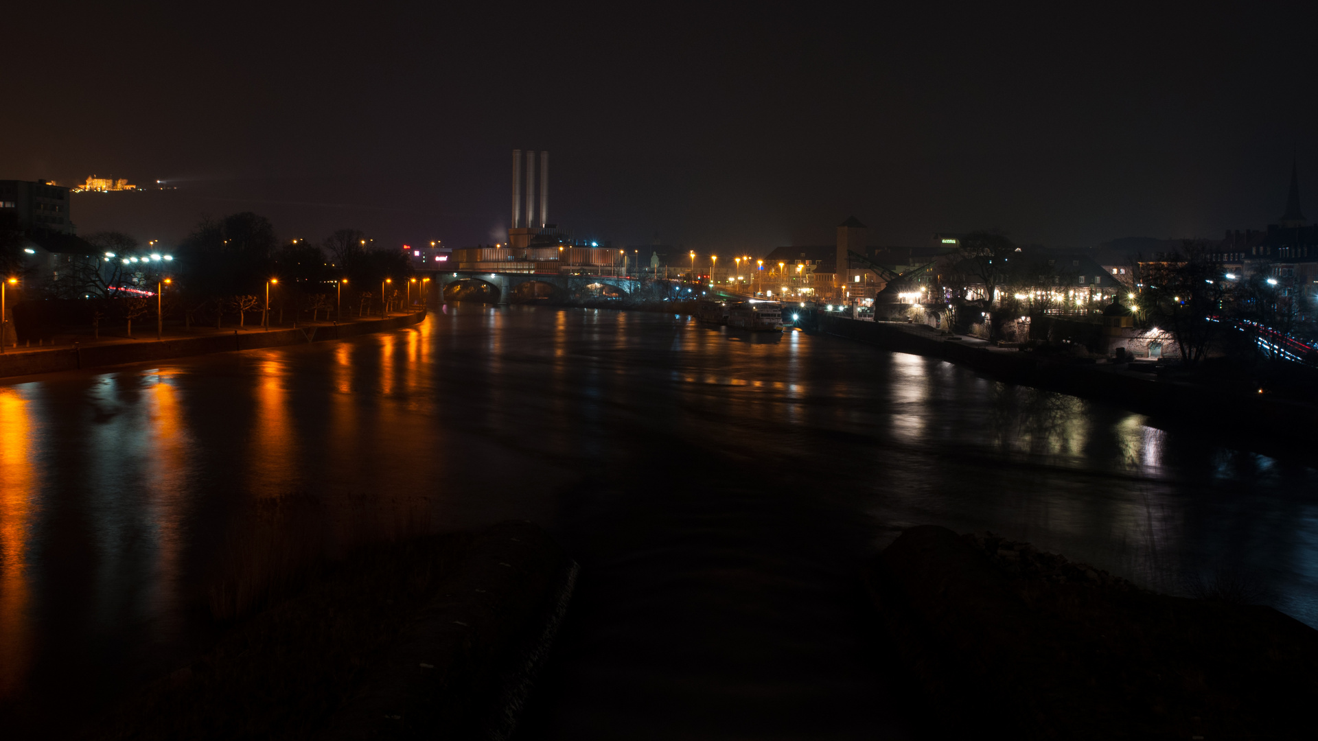 ...Würzburg bei Nacht...