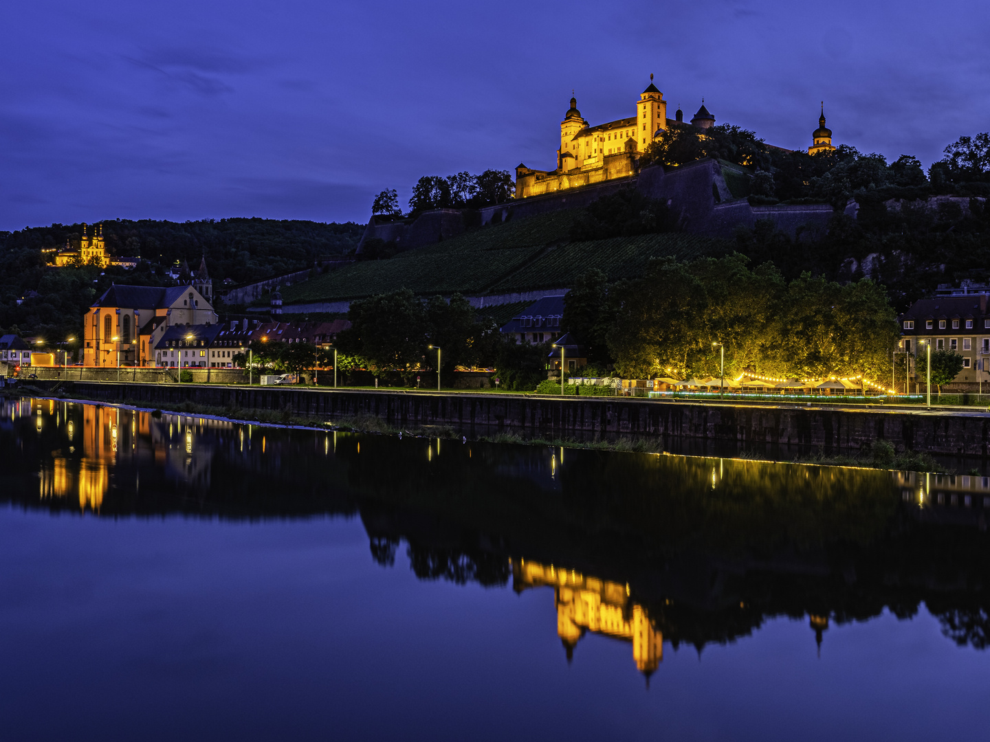 Würzburg. Festung Marienberg. Blaue Stunde