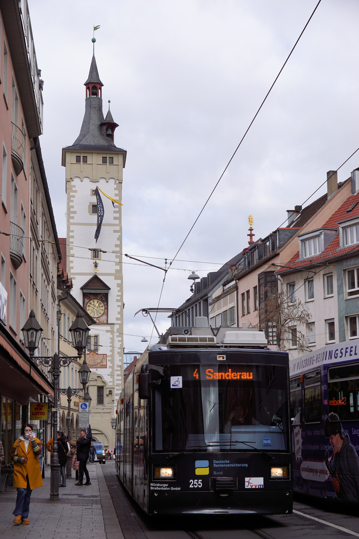 Würzburg GT-N255 und Rathausturm