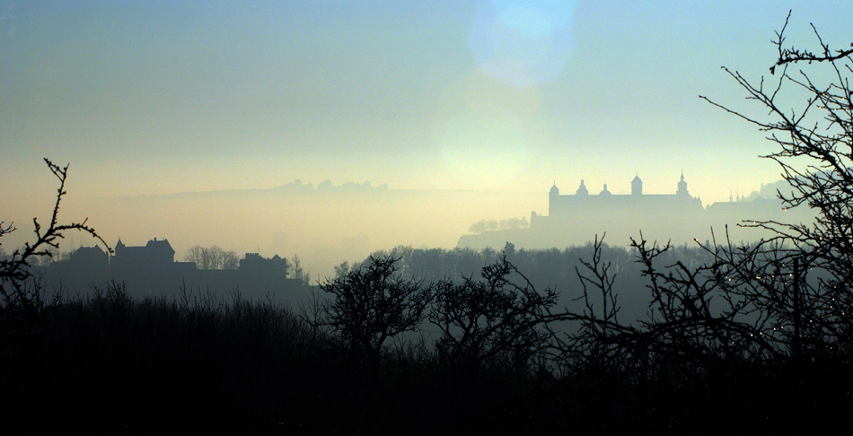 Würzburg im Nebel