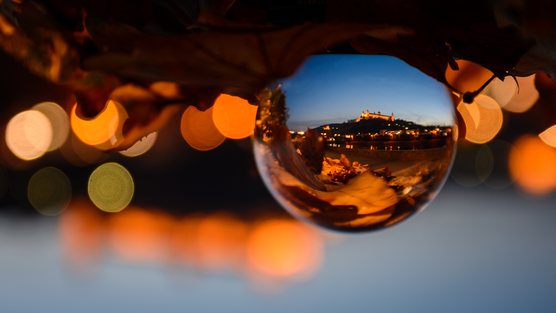 Würzburg in der Glaskugel