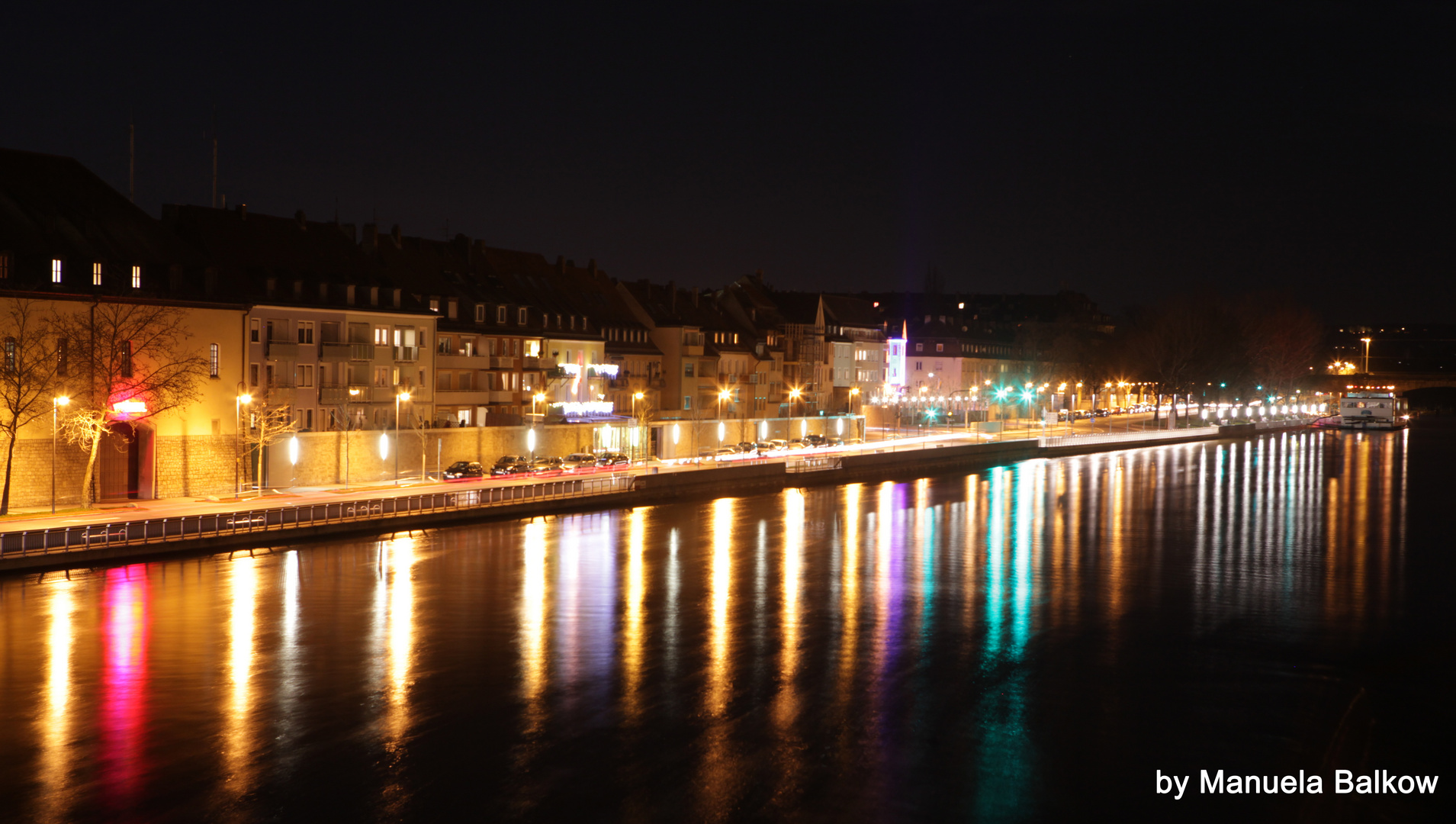 Würzburg (Mainkai) bei Nacht