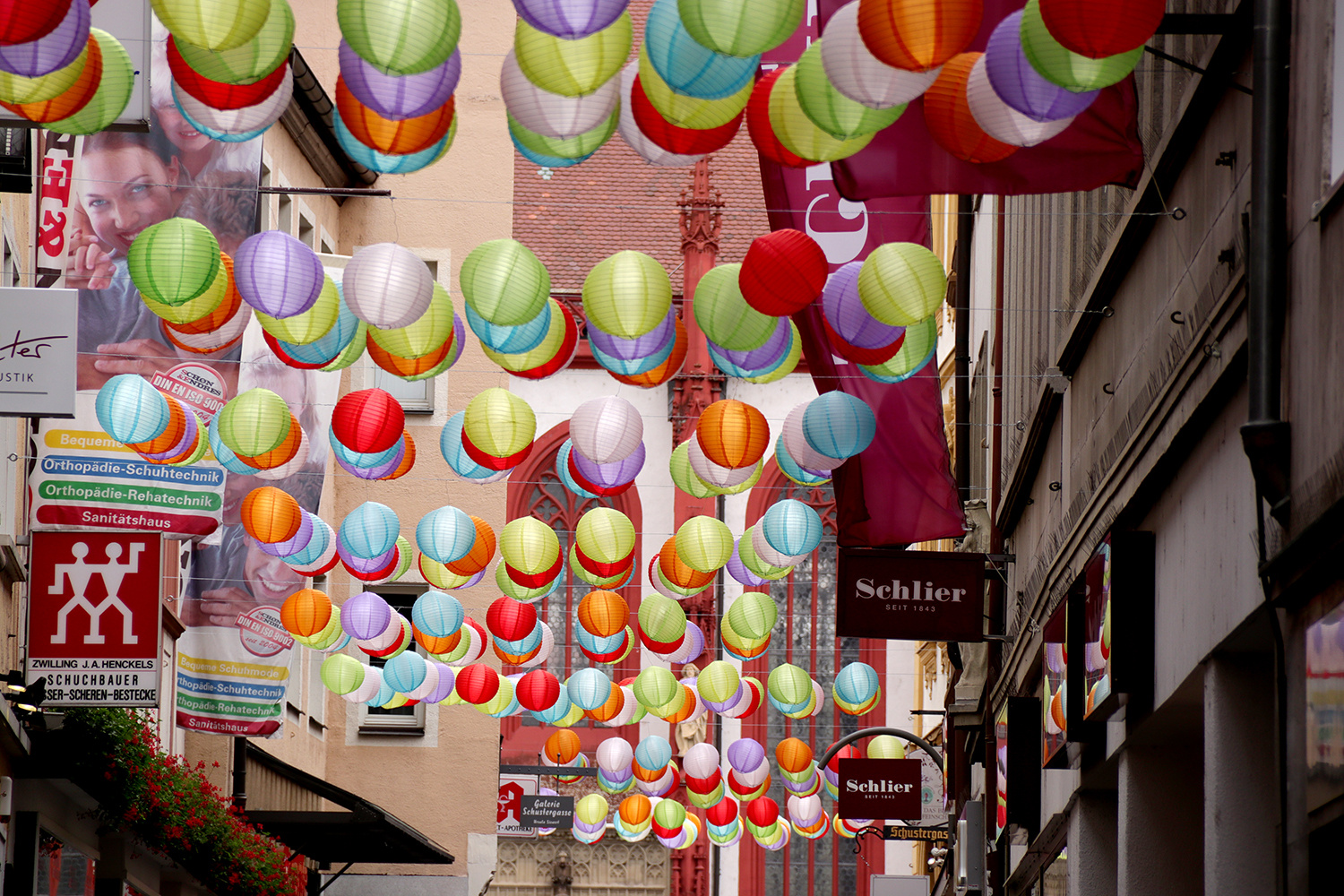 Würzburg, Schustergasse im Juni 2019