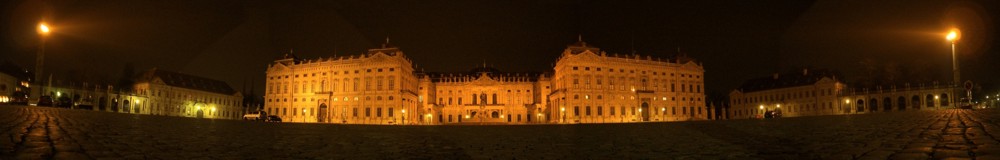 Würzburger Residenz bei Nacht