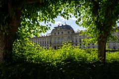 Würzburger Residenz im Gegenlicht