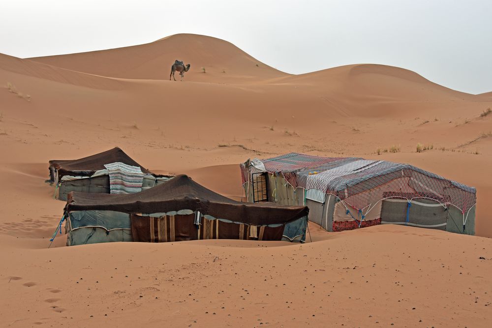 Wüstencamp im Erg Chebbi im Süden von Marokko