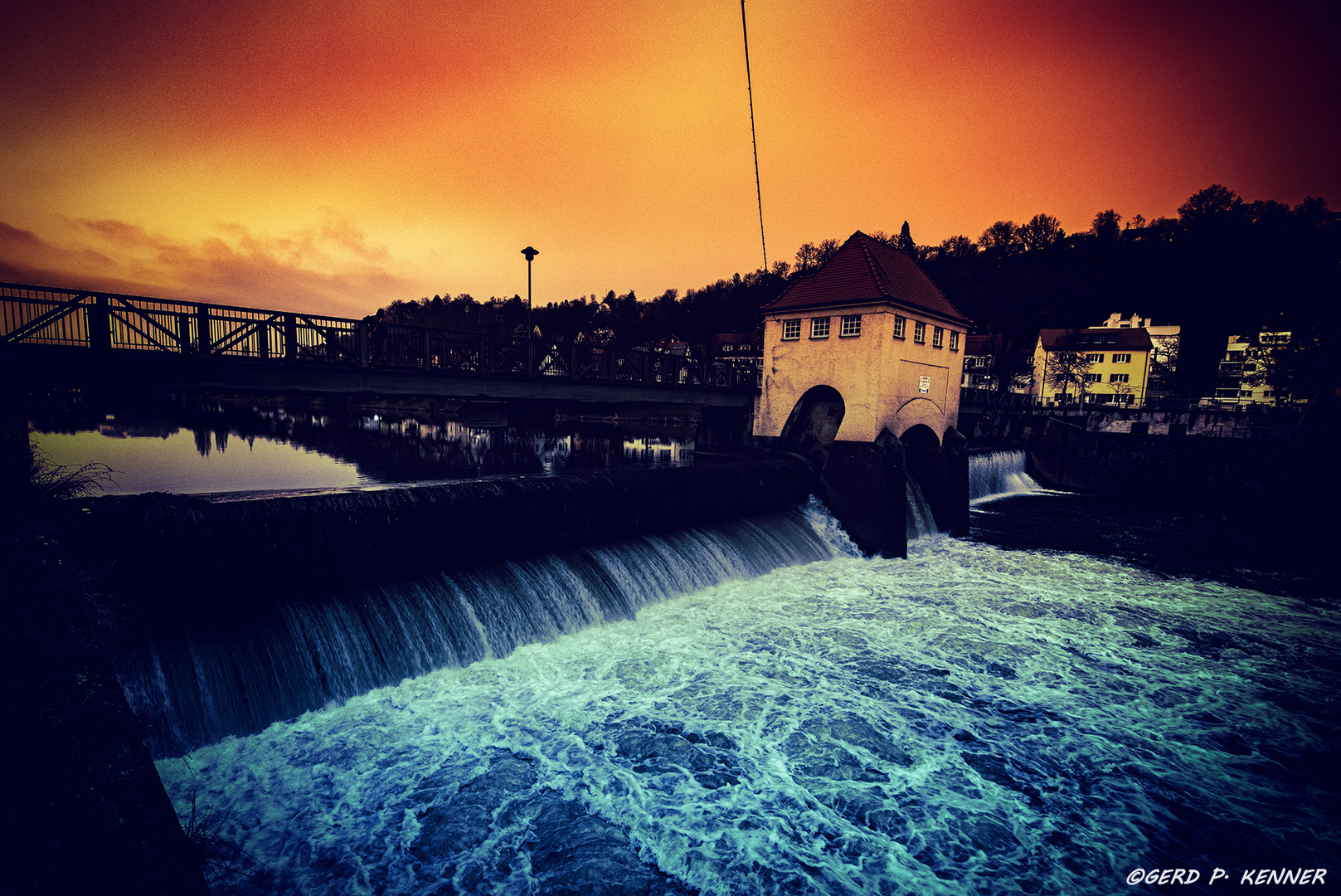 Wüstengruß über Tübingen am Neckar