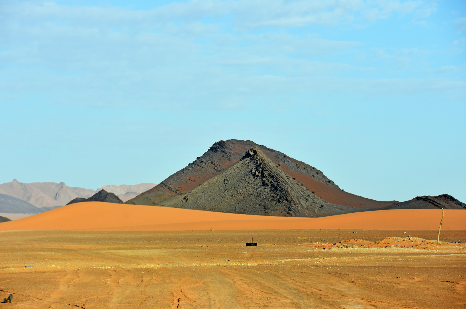 Wüstenregion bei Tafraout Hassi Fougani im Süden Marokkos