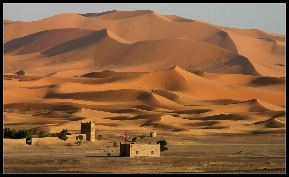 Wüstenschloss im Erg Chebbi, Merzouga, Marokko