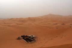 Wüstensturm im Erg Chebbi, Marokkos großer Dünenregion