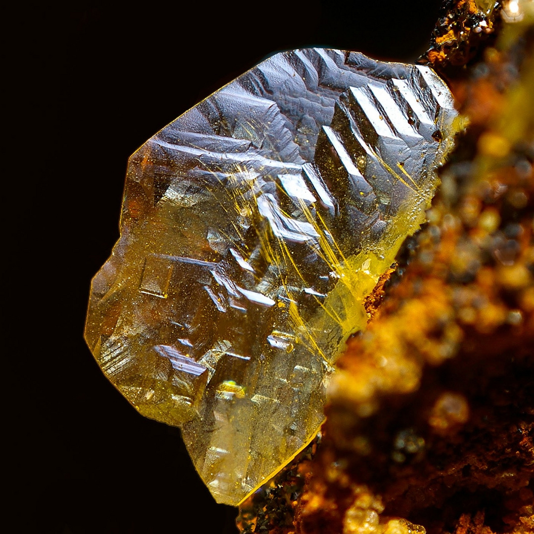 Wulfenite crystal