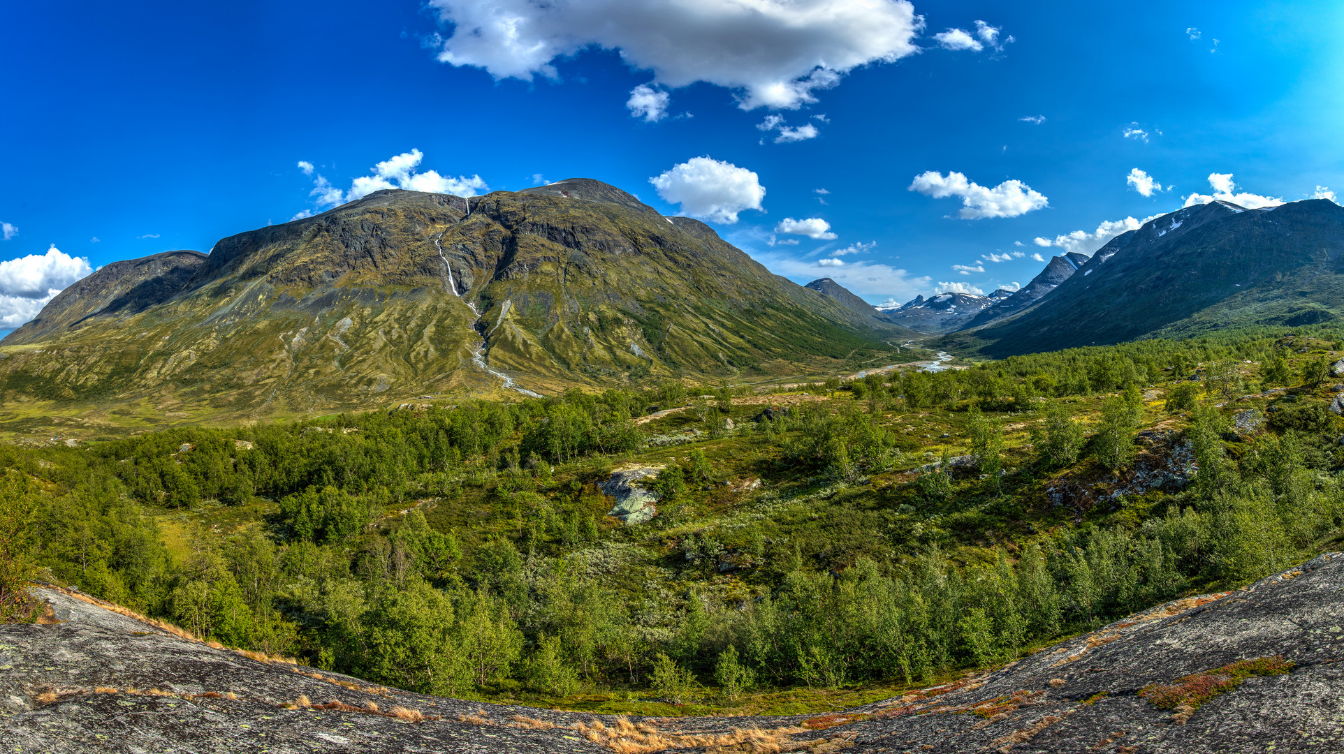 Wunderschöne Bergregion in Norwegen.