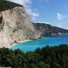 Wunderschöne Felsenküste mit Strandbucht