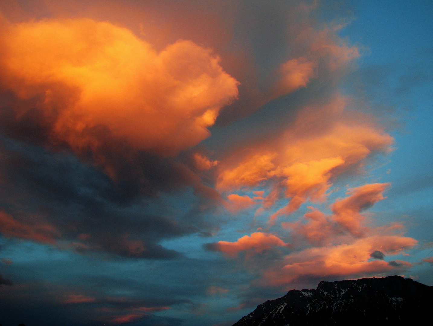 wunderschöner Abendhimmel