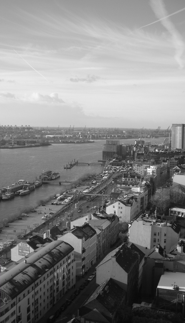 ..Wunderschöner Ausblick aus dem Riverside Hotel..