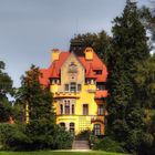 Wunderschönes Schlösschen auf dem Land; im vergangen Sommer