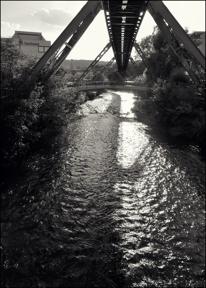 Wupper : Licht & Schatten