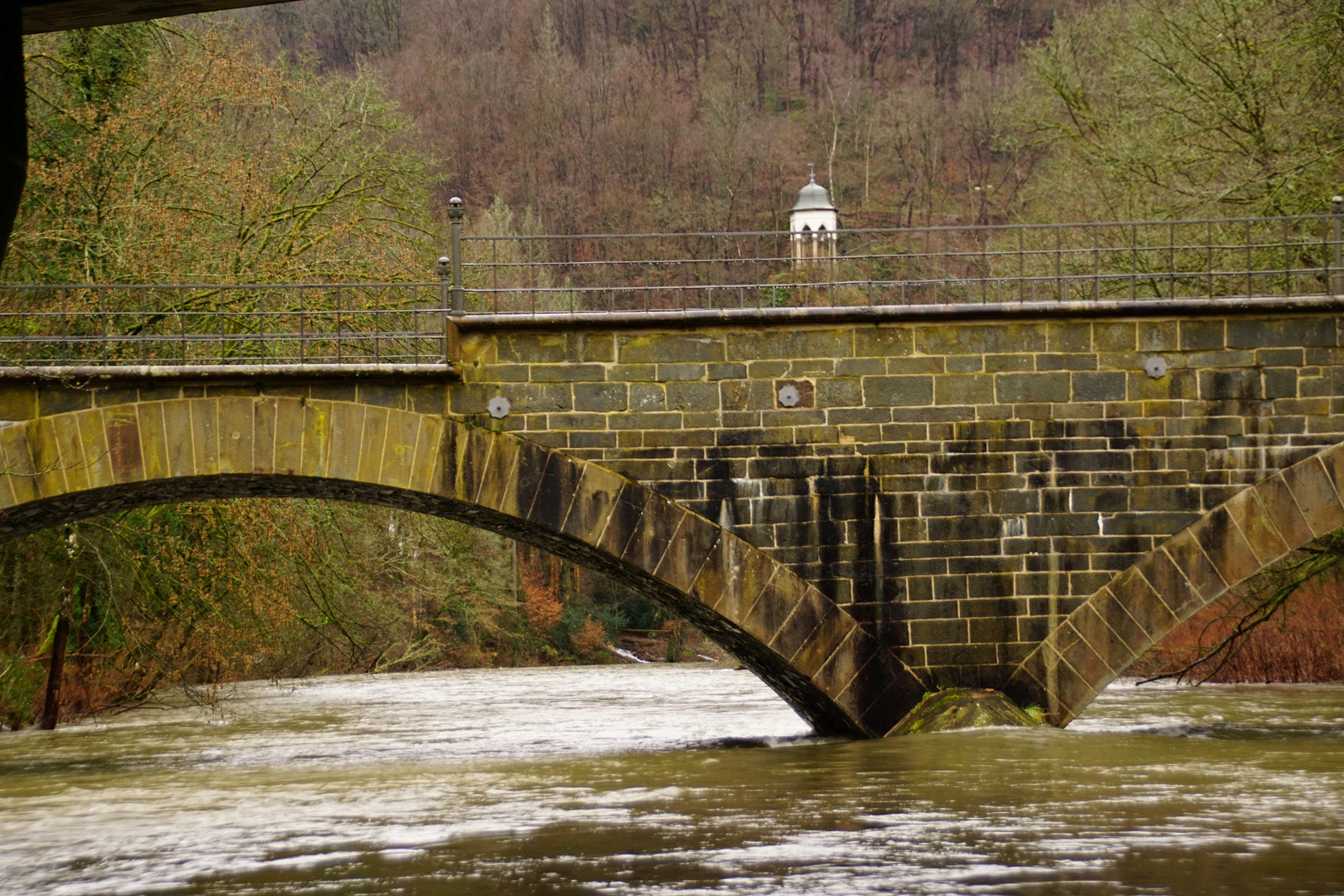 Wupper vor der Müngstener Brücke