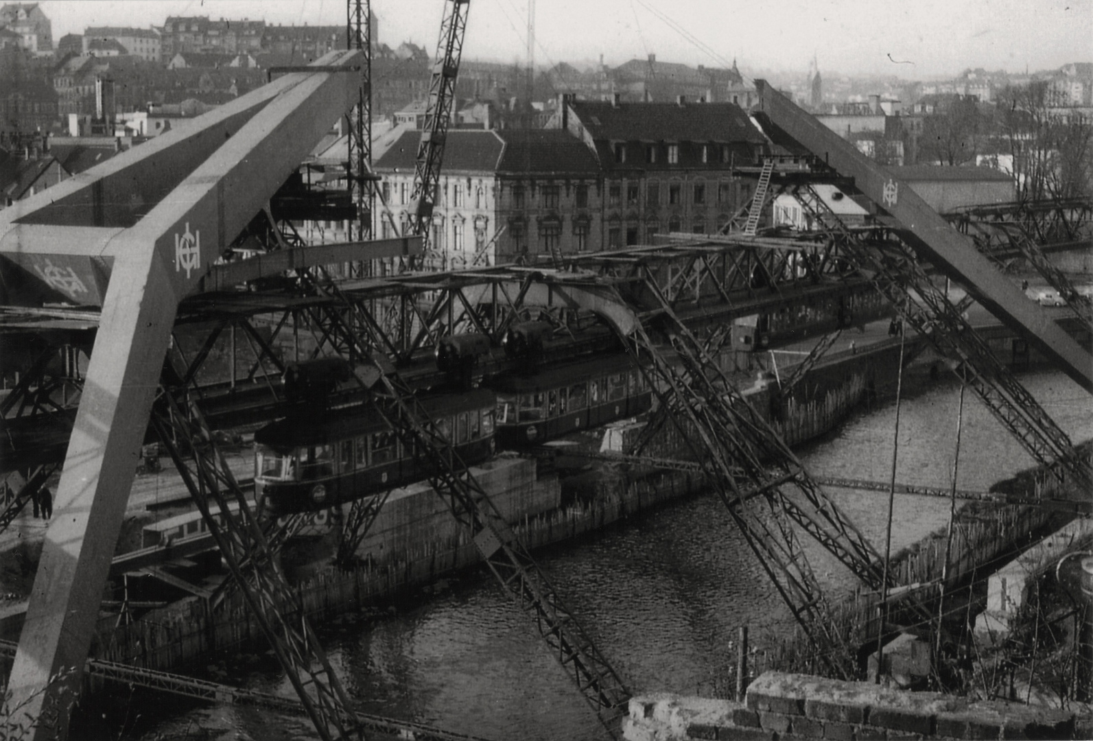 WUPPERTAL 1955 - ÜBERBAUTRAGERÜST