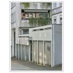 Wuppertal-Arenberg (neighbor's house mirrored in picture window)