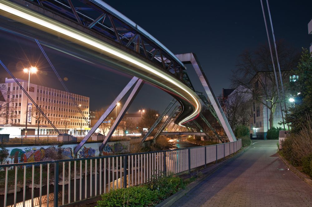 Wuppertal bei Nacht 2