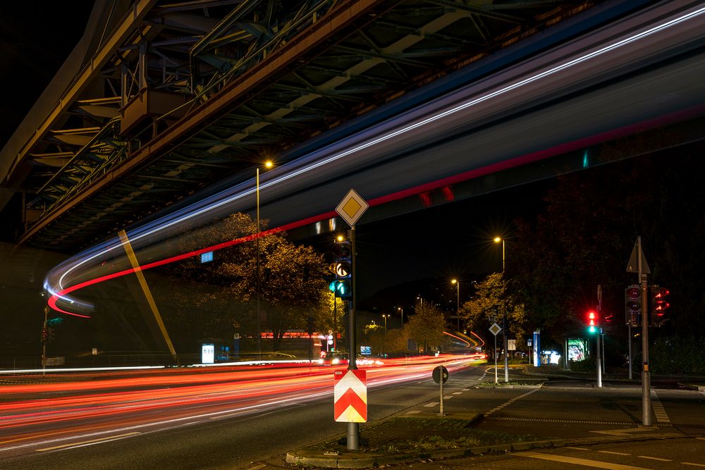 Wuppertal bei Nacht