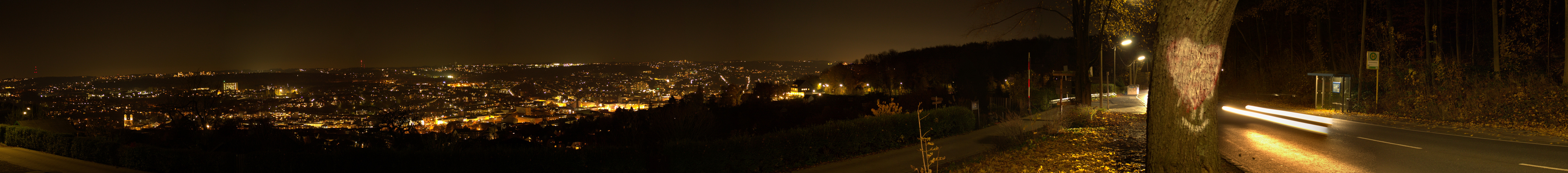 Wuppertal bei Nacht