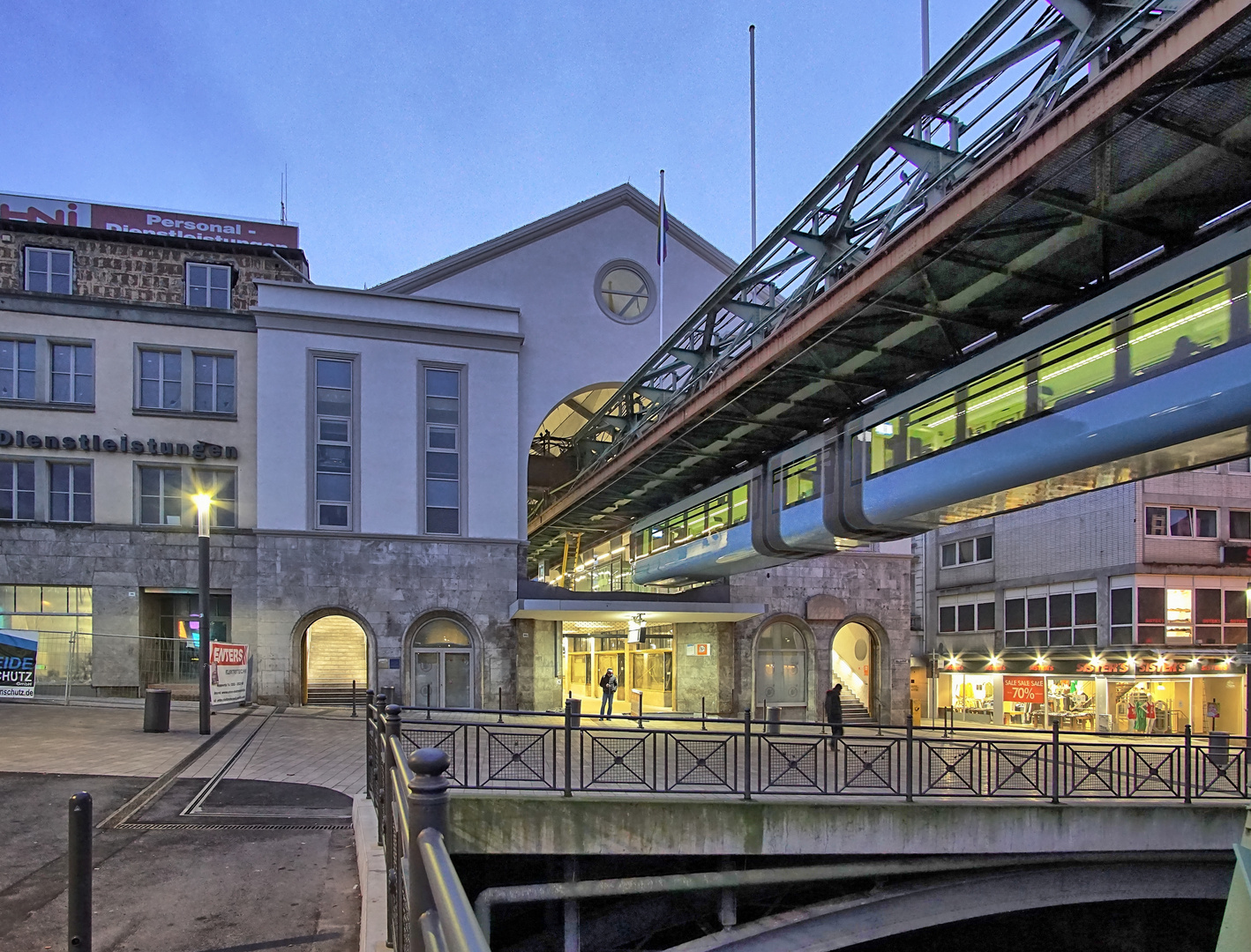  Wuppertal schläft noch