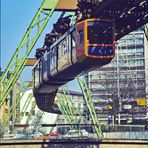 Wuppertaler Schwebebahn 1982 - Verjüngungskur für ein 40 Jahre altes Diapositiv