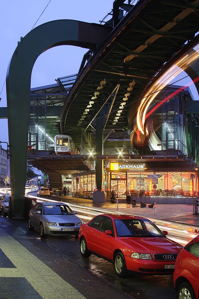 Wuppertaler Schwebebahn I – Bahnhof Vohwinkel