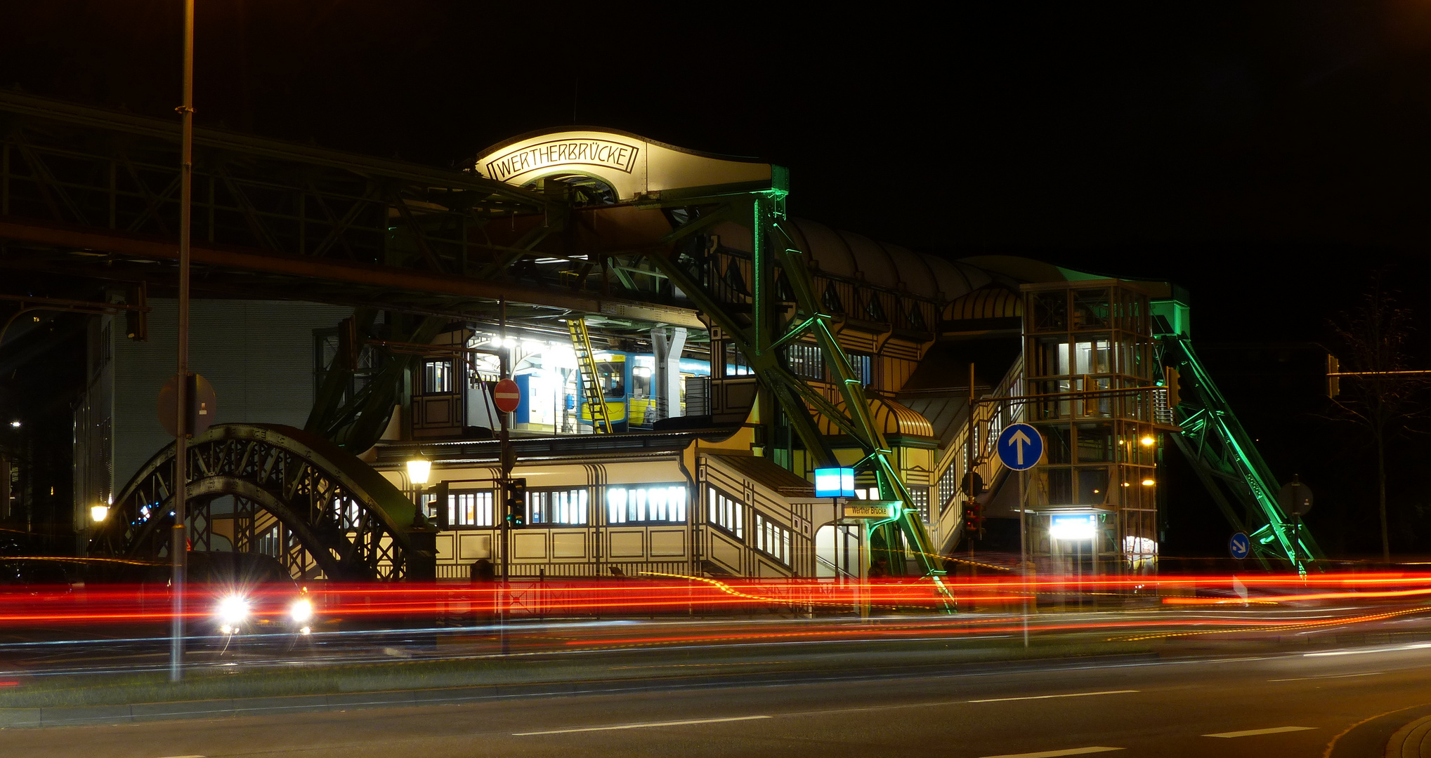 Wuppertaler Schwebebahn/hof Werther Brücke