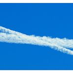 °° X °° ...Chemtrails?