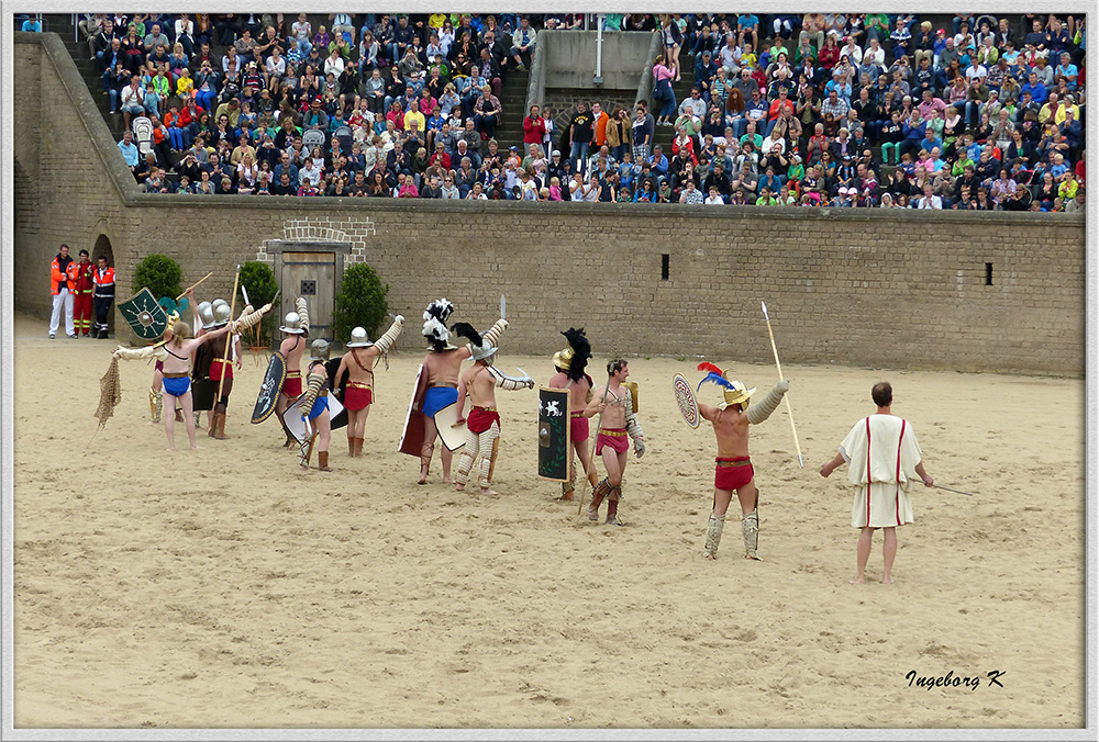 Xanten - Römerfest 2014 - Verabschiedung der Gladiatoren nach den Kämpfen