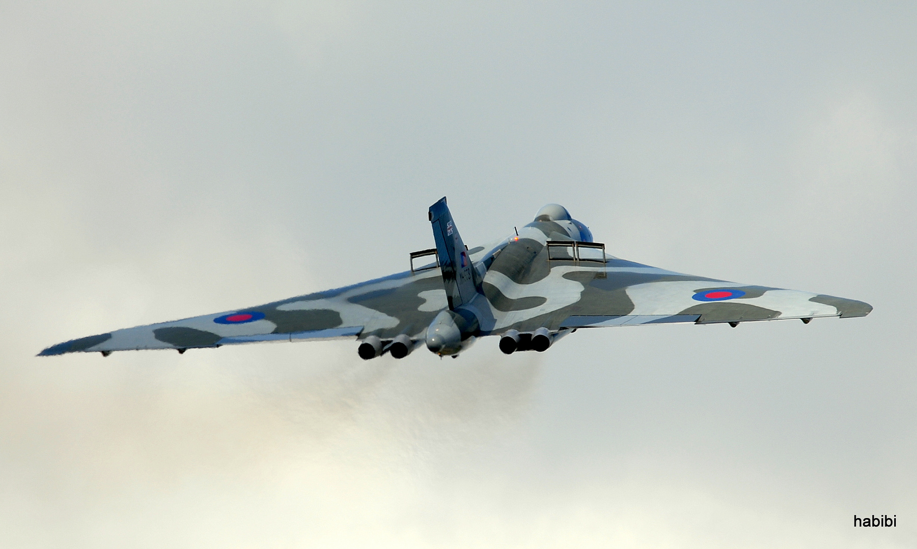 XH 558